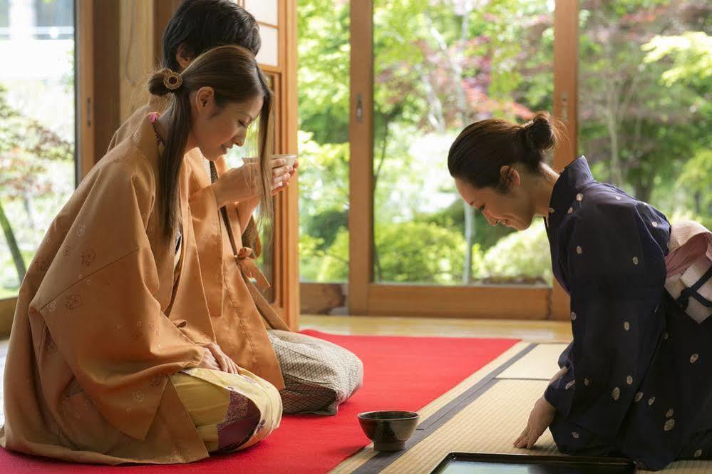 Fujisan Onsen Bessho Sasa Hotell Fujiyoshida Exteriör bild