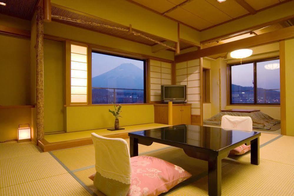 Fujisan Onsen Bessho Sasa Hotell Fujiyoshida Exteriör bild