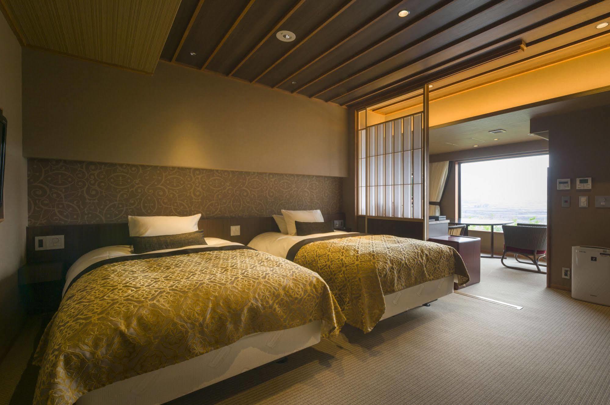 Fujisan Onsen Bessho Sasa Hotell Fujiyoshida Exteriör bild