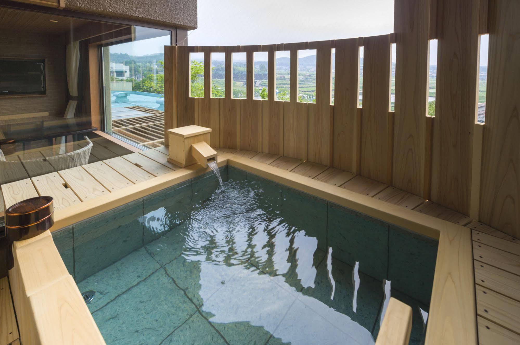 Fujisan Onsen Bessho Sasa Hotell Fujiyoshida Exteriör bild