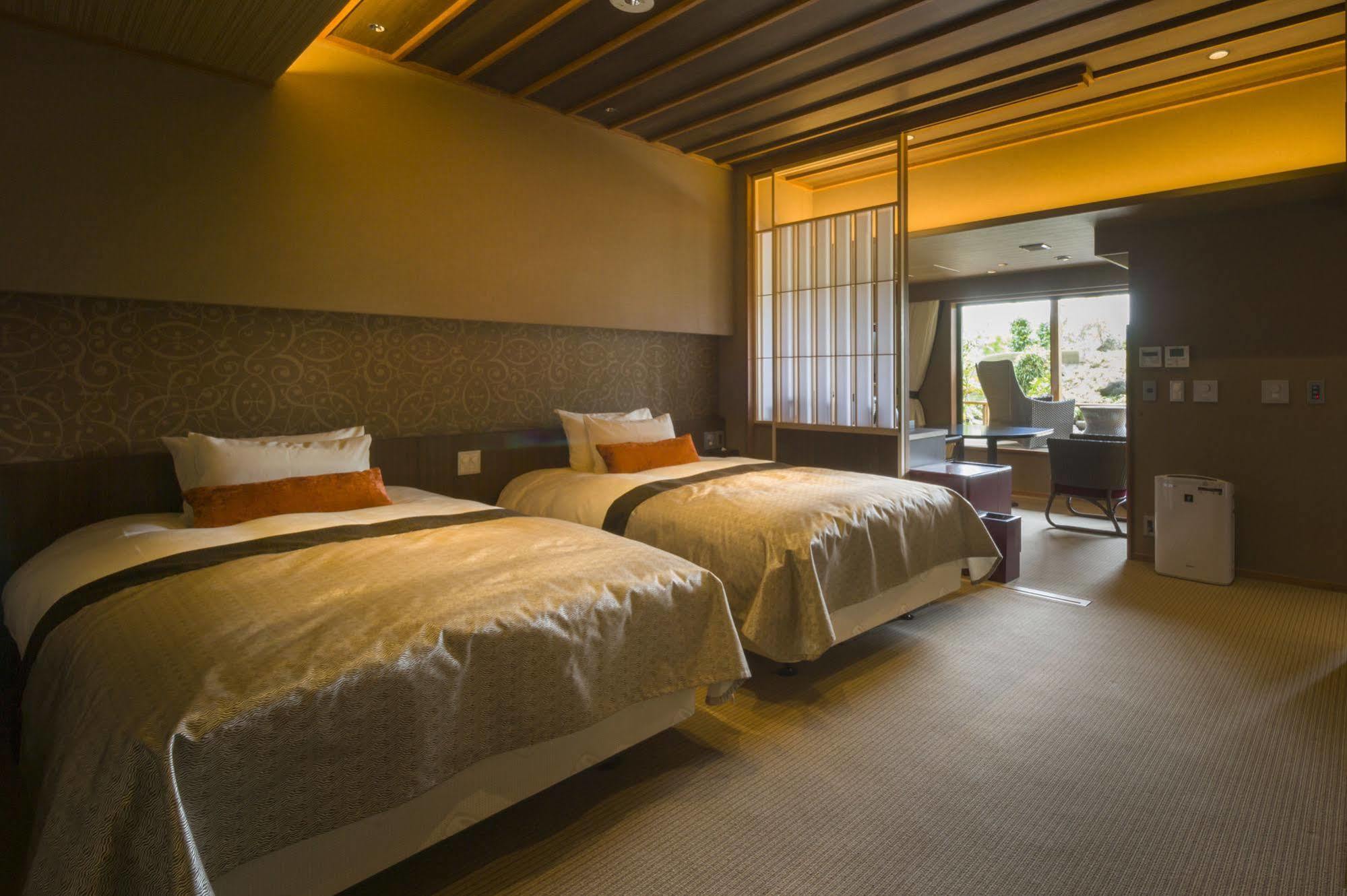 Fujisan Onsen Bessho Sasa Hotell Fujiyoshida Exteriör bild