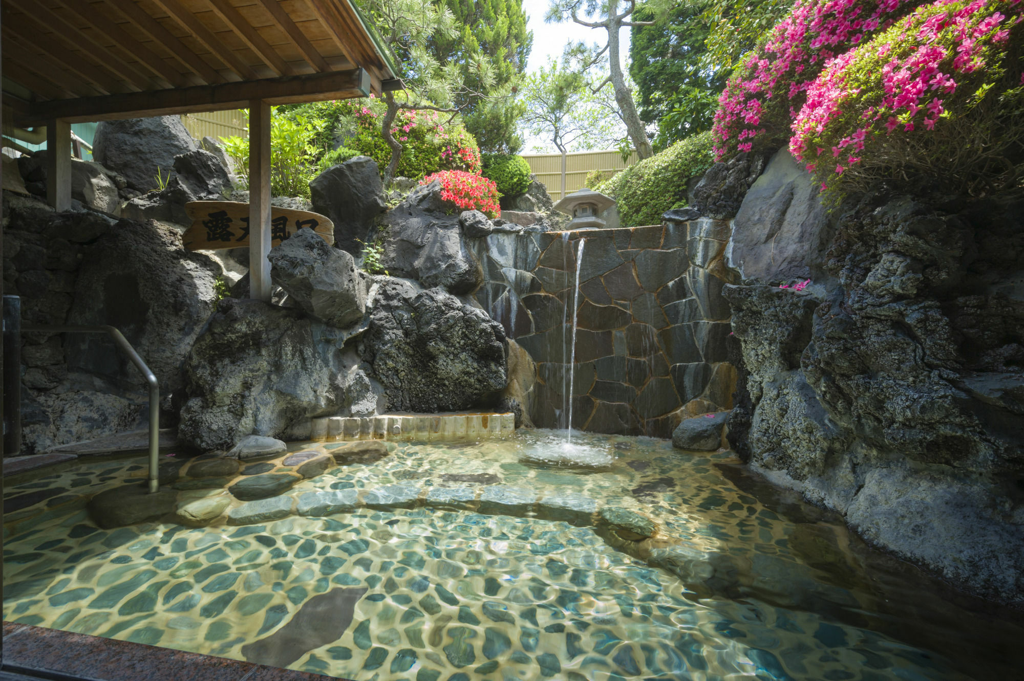 Fujisan Onsen Bessho Sasa Hotell Fujiyoshida Exteriör bild